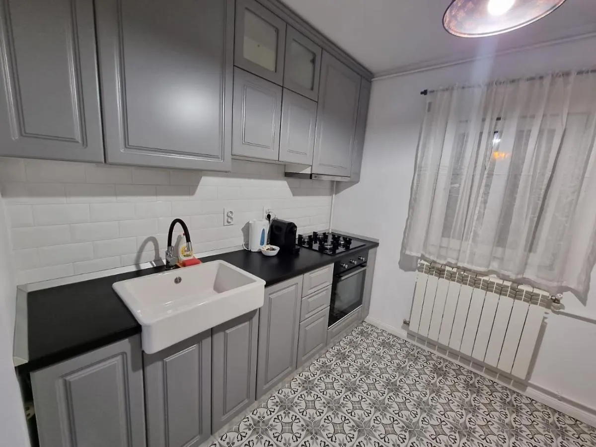 Aviatiei Apartments Caramfil Street Bucureşti